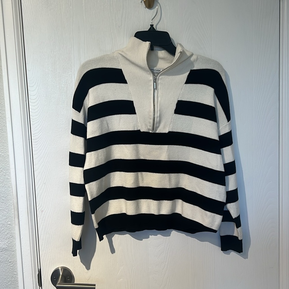 Stradivarius Striped Knit Half Zip Sweater in Black and White - Picture 5 of 13